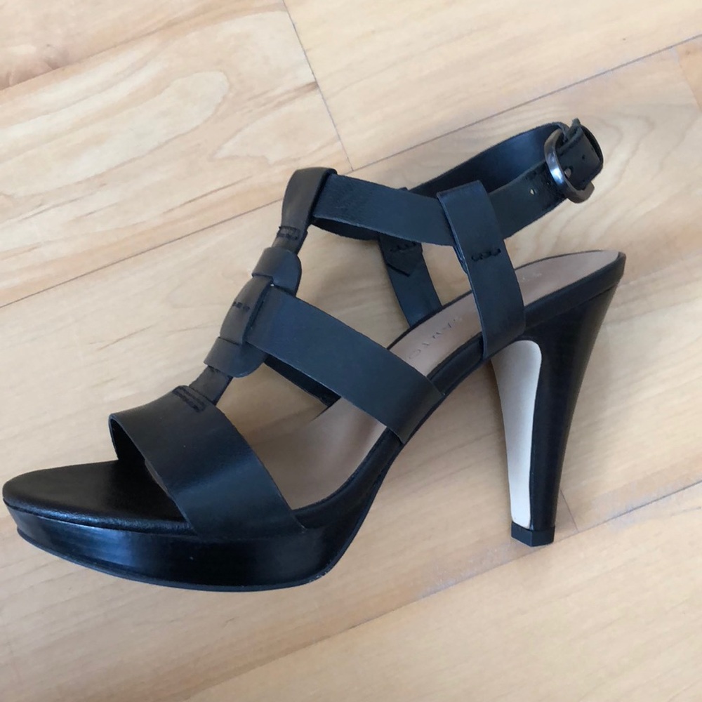 Black Franco Sarto heeled sandals. Size 7.